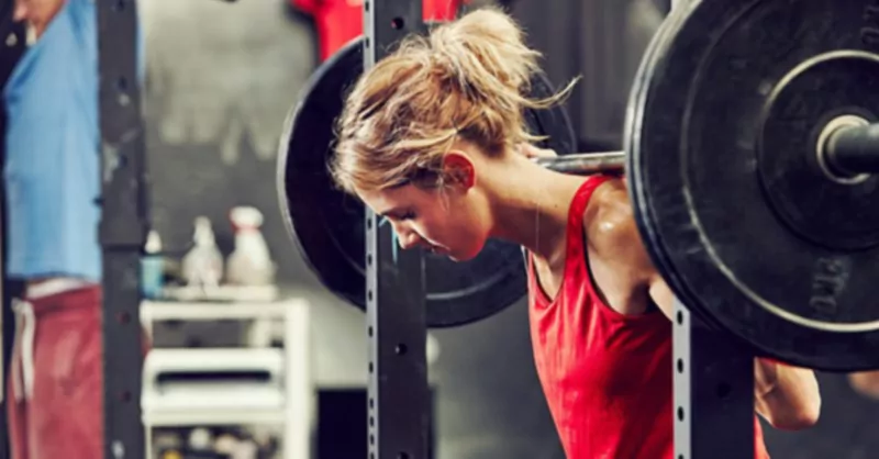 Veelvoorkomende CrossFit-fouten die de meeste beginners maken (en hoe ze te vermijden)